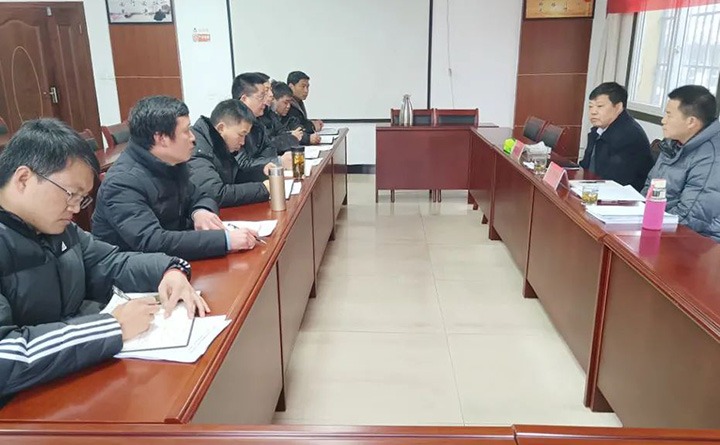云煤（294俄罗斯专享会登录）集团总司理助理、刷新办主任陈家昆一行到四角地煤矿公司督导调研