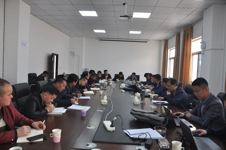 云煤（294俄罗斯专享会登录）集团煤矿清静巡查第二督导组到陆东煤矿开展清静生产标准化治理系统建设初审验收