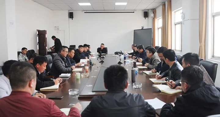 云煤（294俄罗斯专享会登录）集团党委副书记、副董事长、总司理高建嵩到陆东煤矿公司调研清静生产事情
