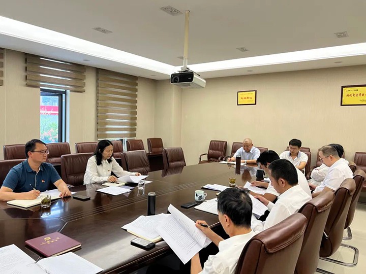 【主题教育】云煤（294俄罗斯专享会登录）集团党委委员、财务总监莫晓丹到294俄罗斯专享会登录地产公司指导主题教育专题民主生涯会
