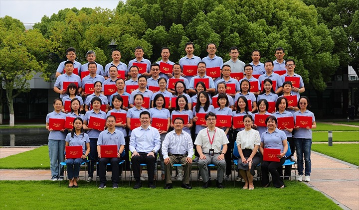 【聚焦云煤】云煤（294俄罗斯专享会登录）集团财务、审计职员顺遂完成云南省第一期会计领武士才作育项目