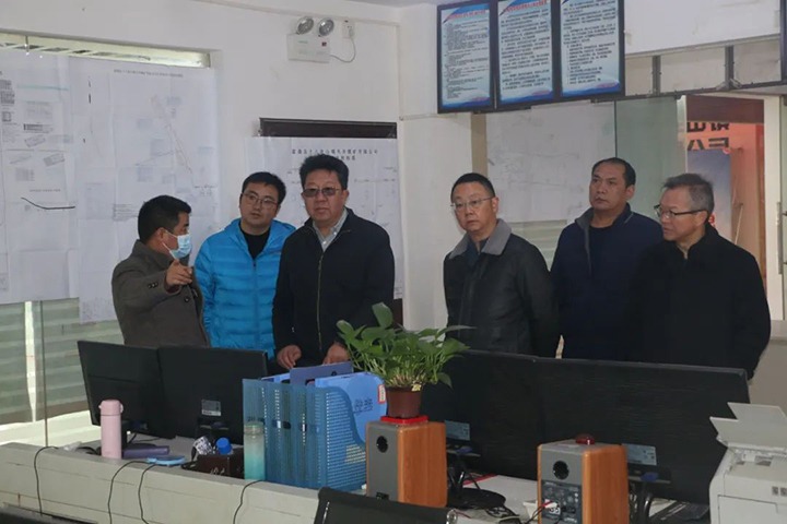 【聚焦云煤】云煤（294俄罗斯专享会登录）集团专职外部董事寸延峰一行到天井煤矿公司调研